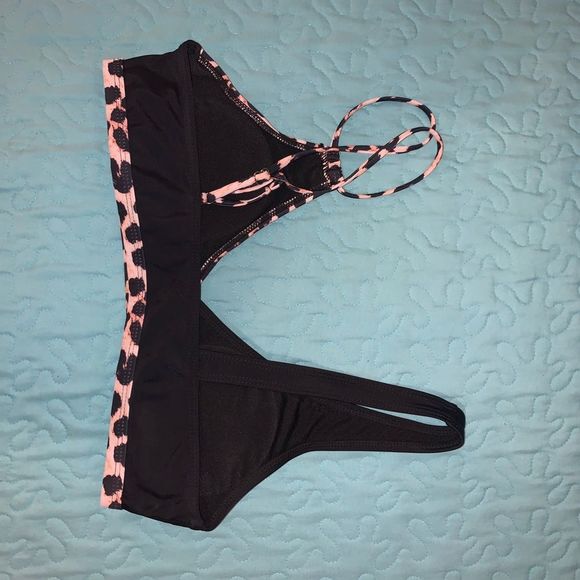 NWOT Shein swim top - Picture 2 of 3